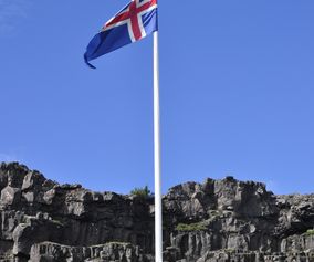 Det islandske flag på Thingvellir